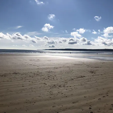 Simply The Bay - Part Of The The Bay Village With Pool, Gym And Direct Access, Pub, Restaurant, Tennis And Meadows Walks Holiday home Filey