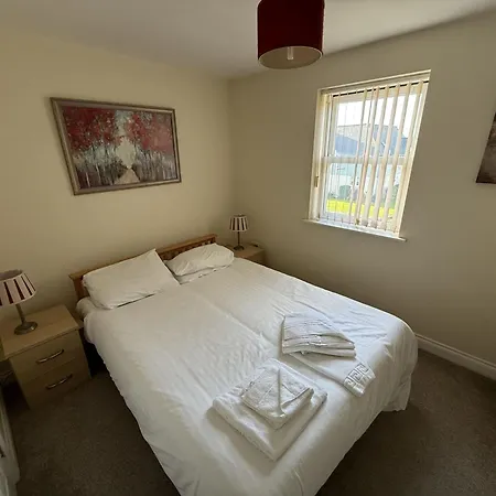 Simply The Bay - Part Of The The Bay Village With Pool, Gym And Direct Access, Pub, Restaurant, Tennis And Meadows Walks בית נופש