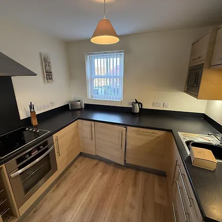 Simply The Bay - Part Of The The Bay Village With Pool, Gym And Direct Access, Pub, Restaurant, Tennis And Meadows Walks